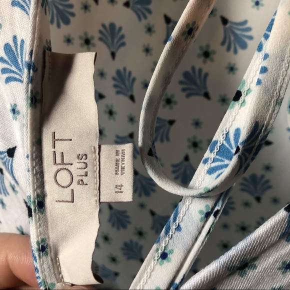 Loft Flutter Sleeve Shirt - Picture 3 of 4